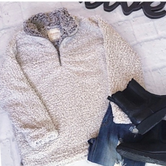 Altar'd State Jackets & Blazers - ✨Altar'd State Sherpa Wubby 3/4 Zip Pull Over